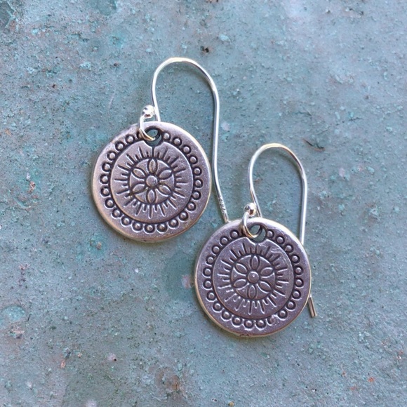 Sterling Silver Sundance charm Earrings new - Picture 5 of 8